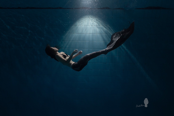Mermaid 泳池人魚